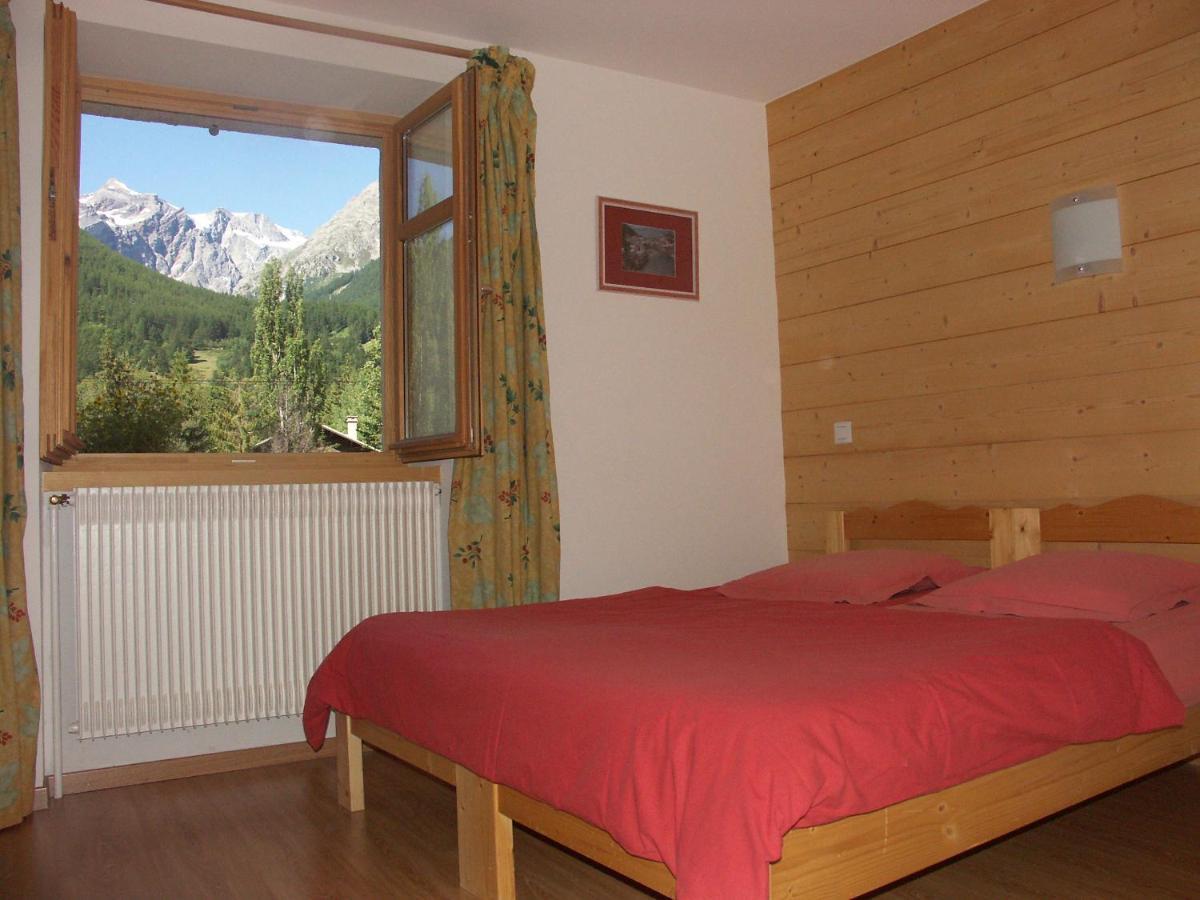 Gite Le Flourou Hotell Le Monêtier-les-Bains Exteriör bild