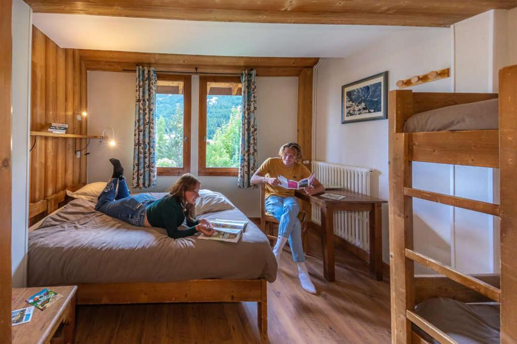 Gite Le Flourou Hotell Le Monêtier-les-Bains Exteriör bild